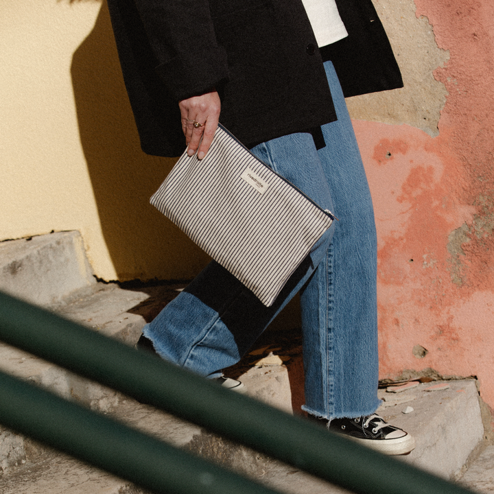 Pouch Barbette medium fond blanc stripes