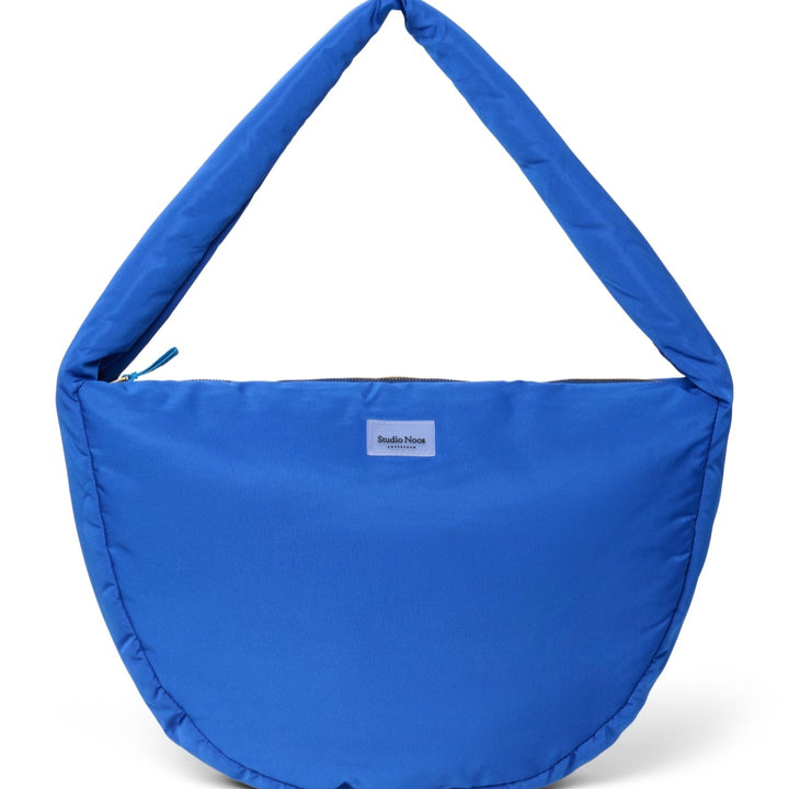 Puffy cross body bag blue