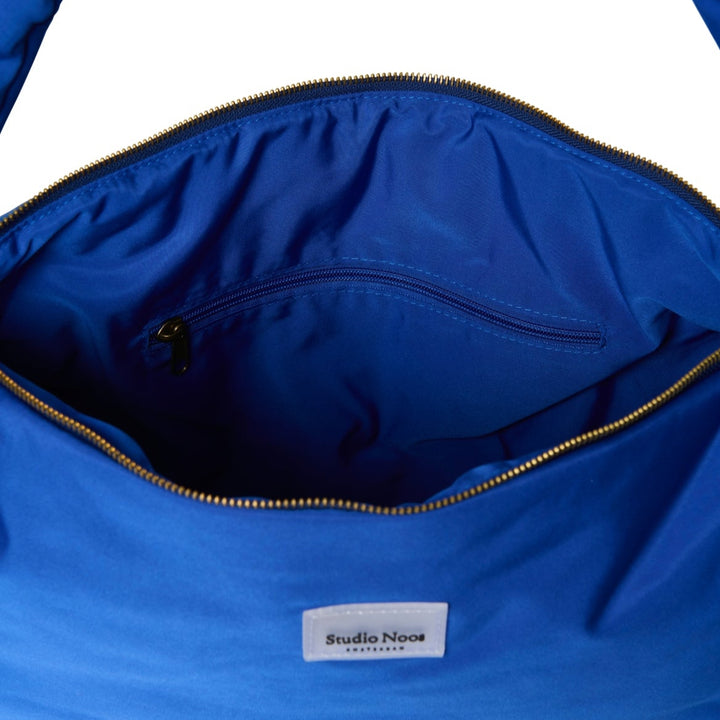 Puffy cross body bag blue