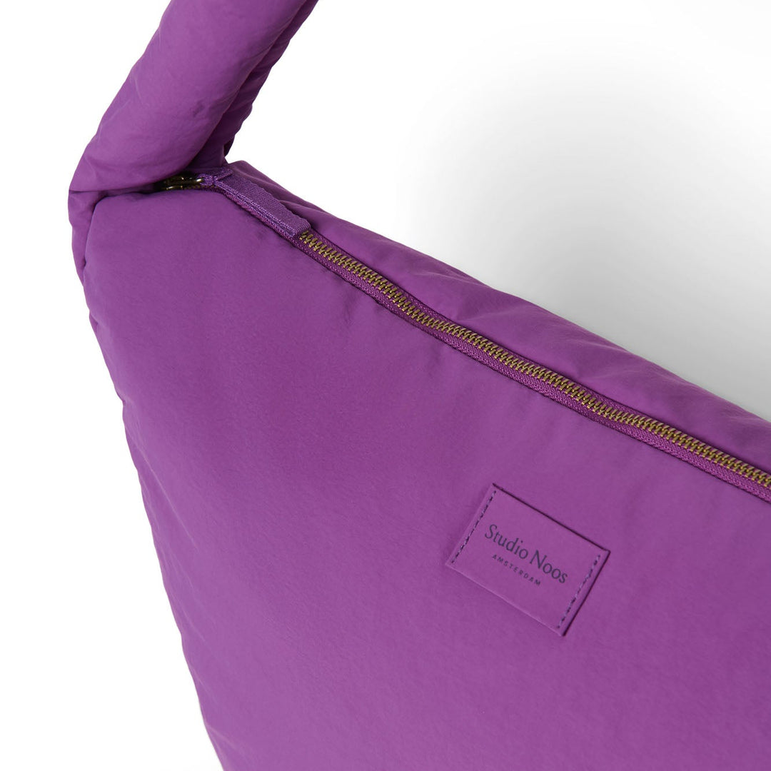 Puffy cross body bag paars