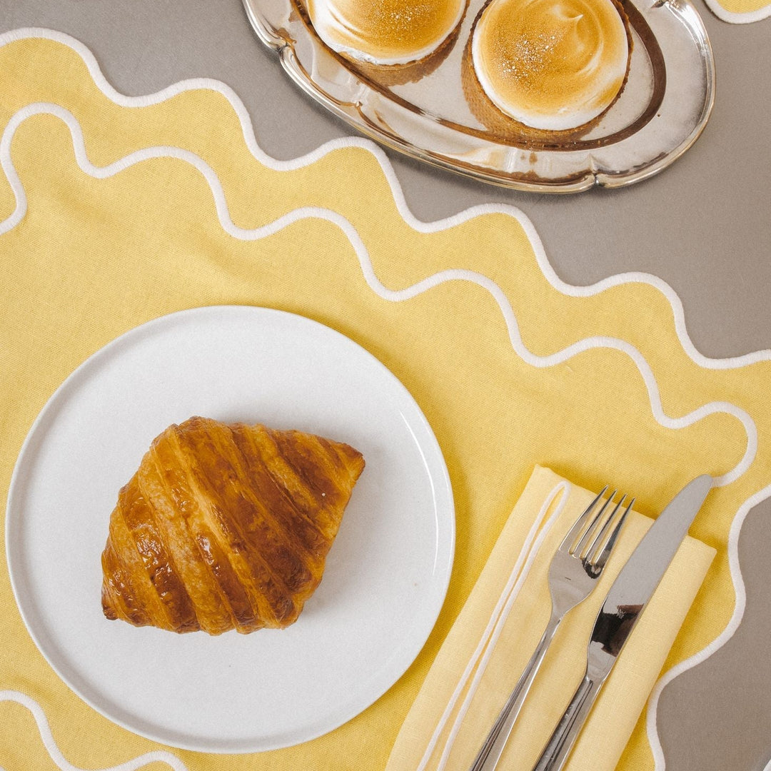 Placemats waves yellow & white (set of 2)
