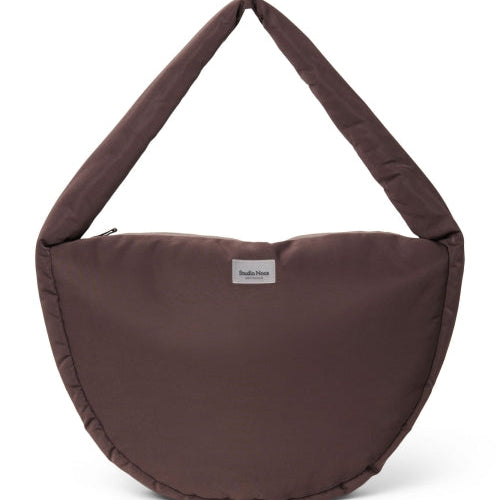 Puffy cross body bag brown