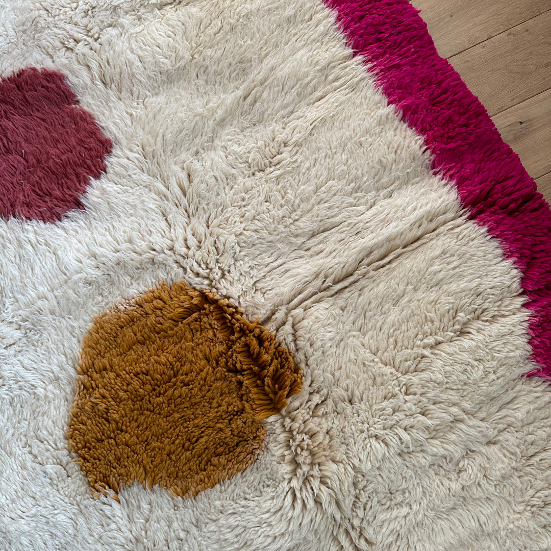Azilal Maroc berber rug / approx. 250 x 153cm
