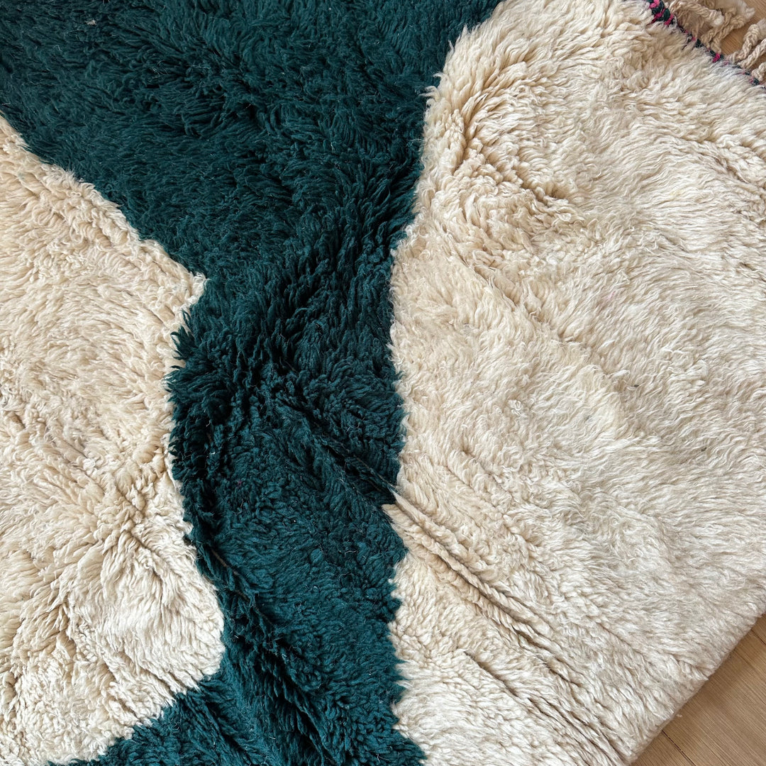 Azilal Maroc berber rug / approx. 250 x 153cm