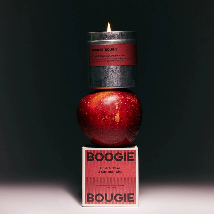 Scented candle Lipstick Stains & Cinnamon Sins