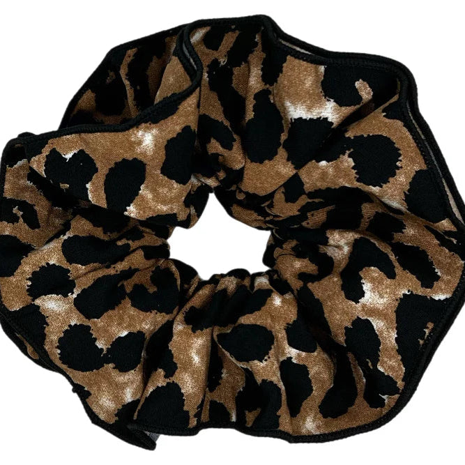 BOBBI oversized scrunchie