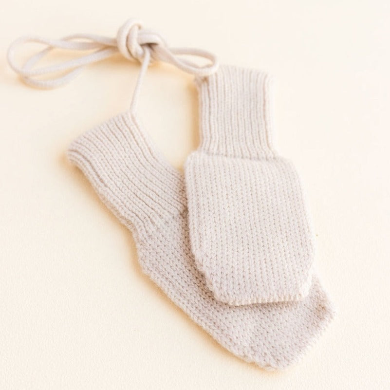 Mittens one size (6m-24m) - multiple colours