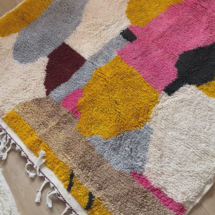 Azilal Intempo berber rug / approx. 260 x 157cm