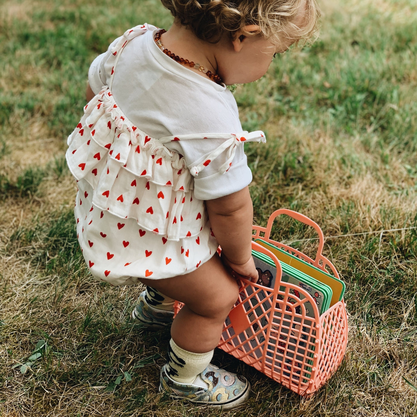 Retro basket small - multiple colours