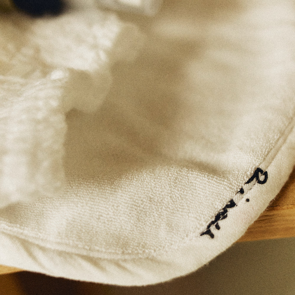 Mathilde Cabanas - Bisou pouch