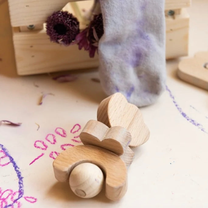 KMR Childwood - Wooden rattle Bloem