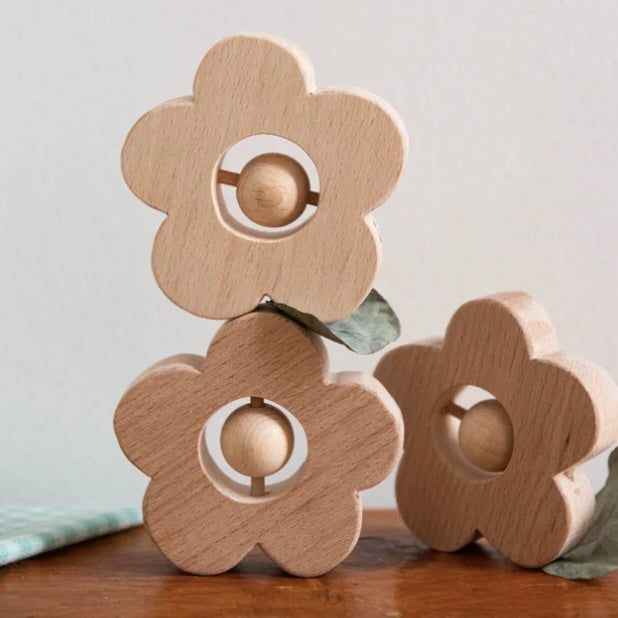 KMR Childwood - Wooden rattle Marguerite